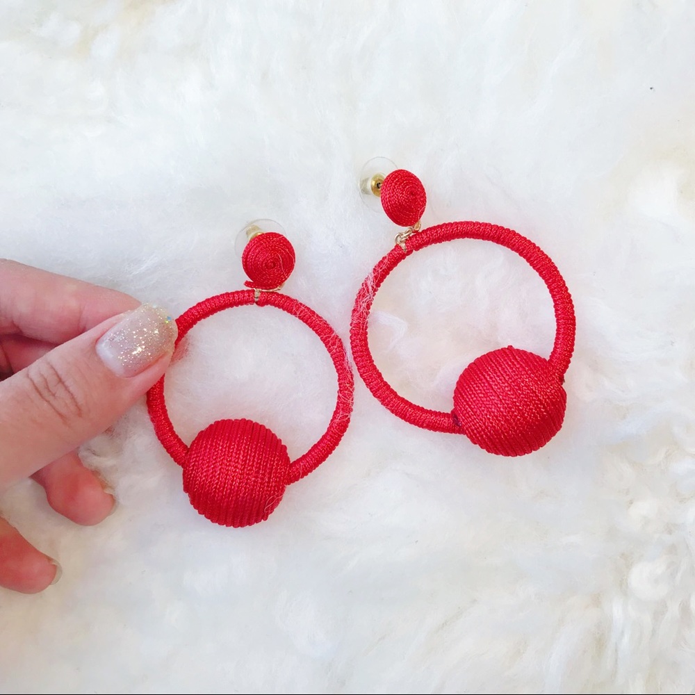 Red fabric ear ring